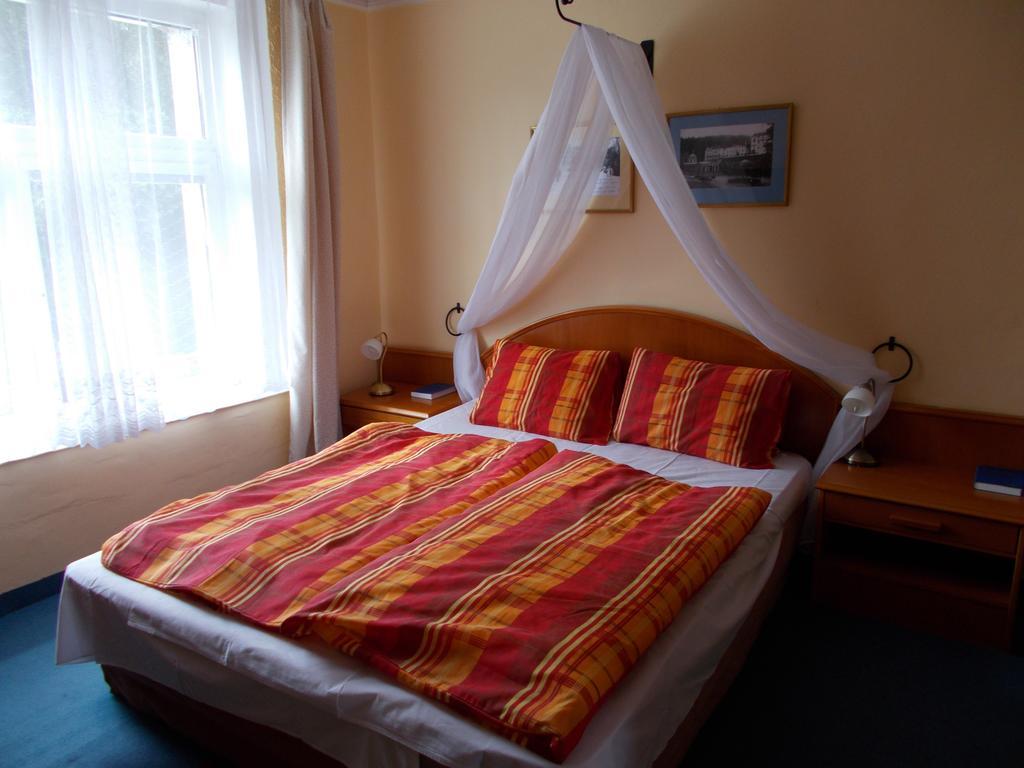 Villa Meteor Marianske Lazne Luaran gambar